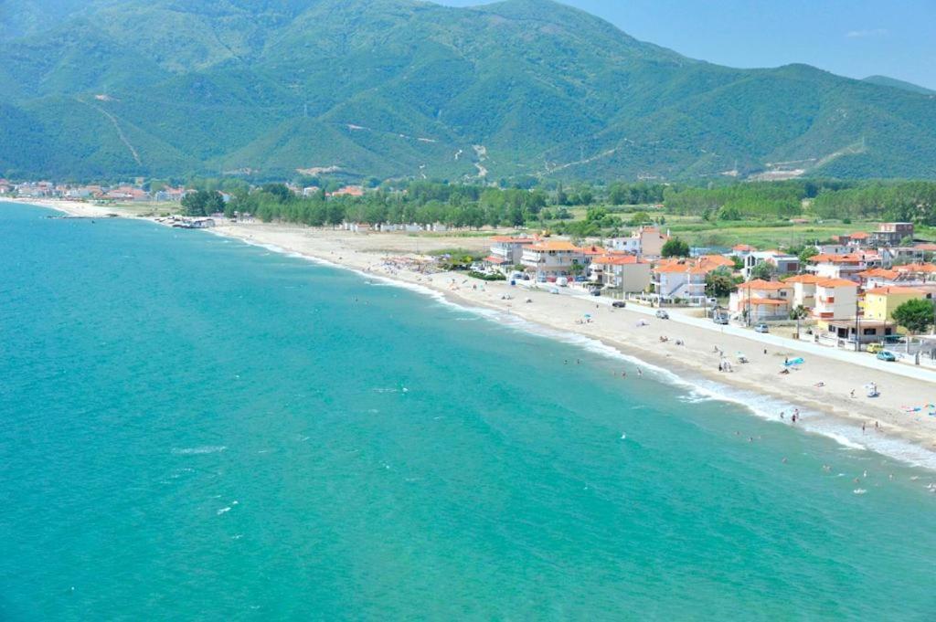 Penzion Titika House Vrasná Exteriér fotografie