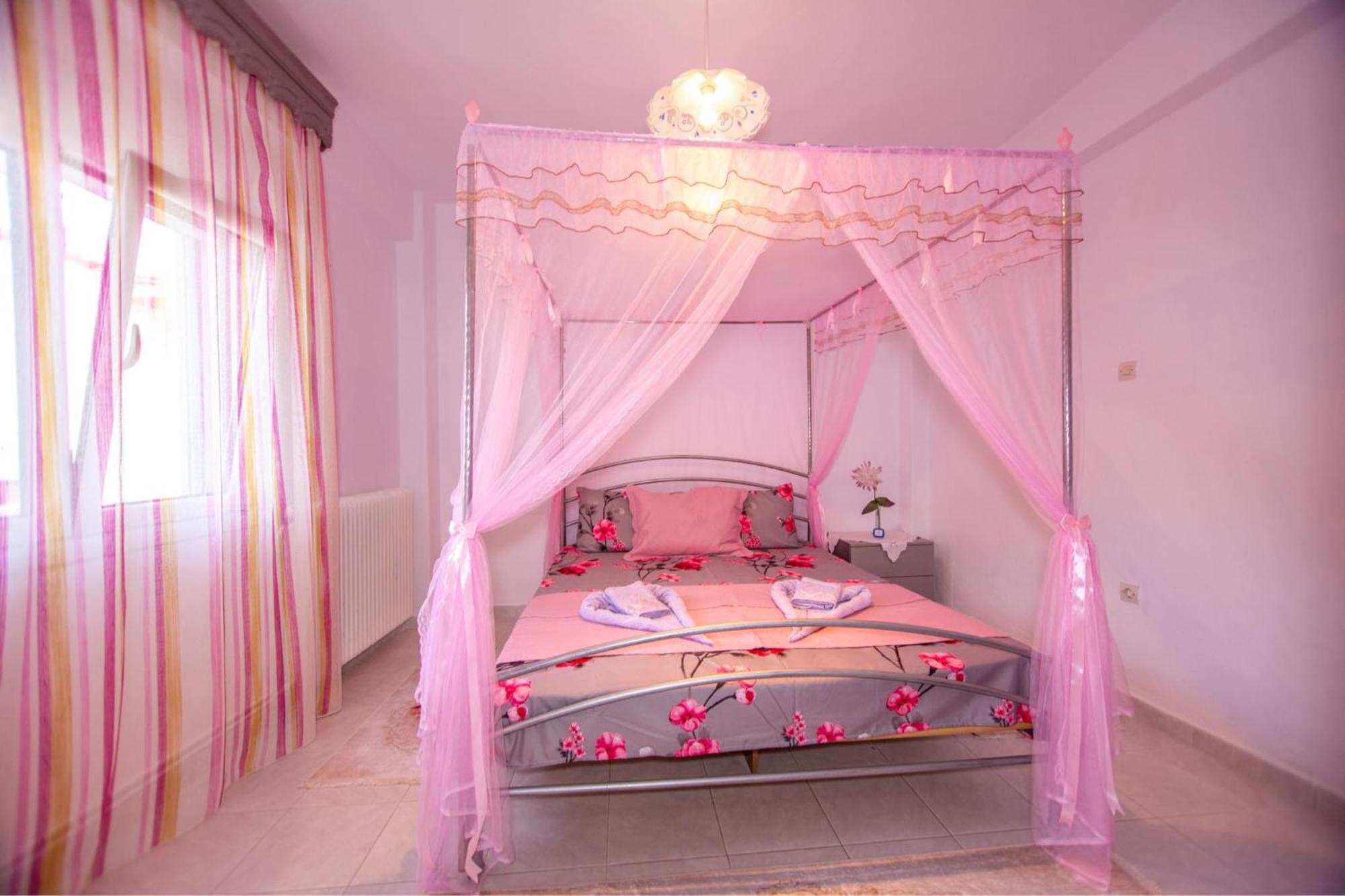 Penzion Titika House Vrasná Exteriér fotografie